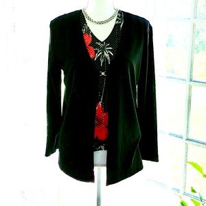 4pc BLACK BUNDLE - CLIP SWEATER - MED PET - EUC